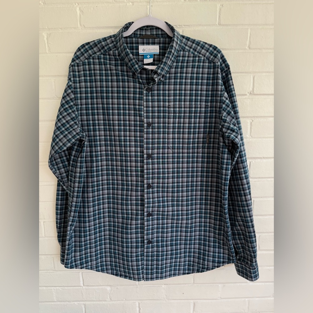 Columbia Blue Casual Button Down Shirt Classic Plaid